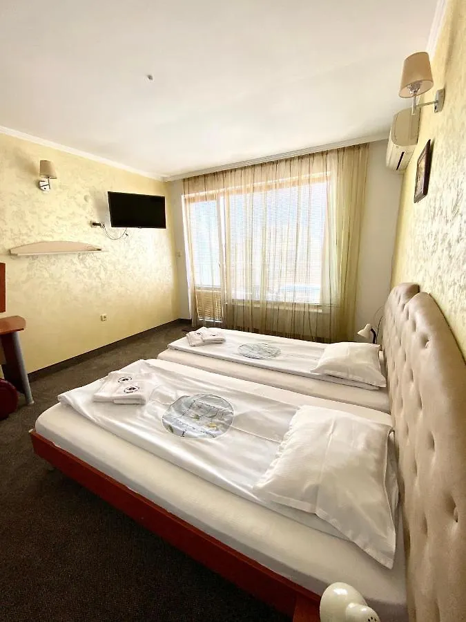 Family Hotel The Golden Fish 索佐波尔