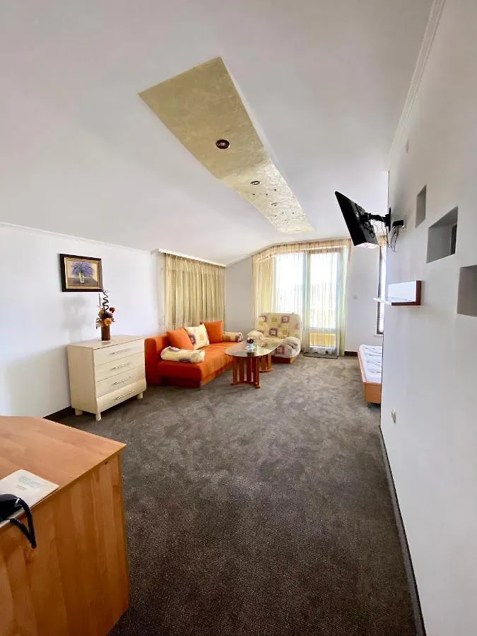Family Hotel The Golden Fish 索佐波尔