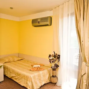 https://fotinov-guest-house.sunnybeach-hotels.org
